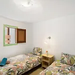 Casa Flores 모야